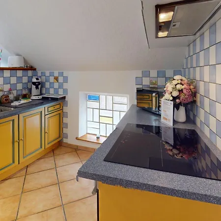 Au Pied Du Koenigsbourg 2 *